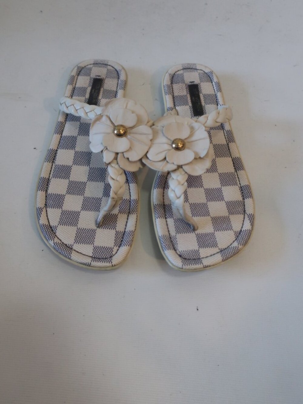 Louis Vuitton Damier Azur Beige, Gray Leather Floral Thong Sandals 38 EU/US 8 - Picture 2 of 11